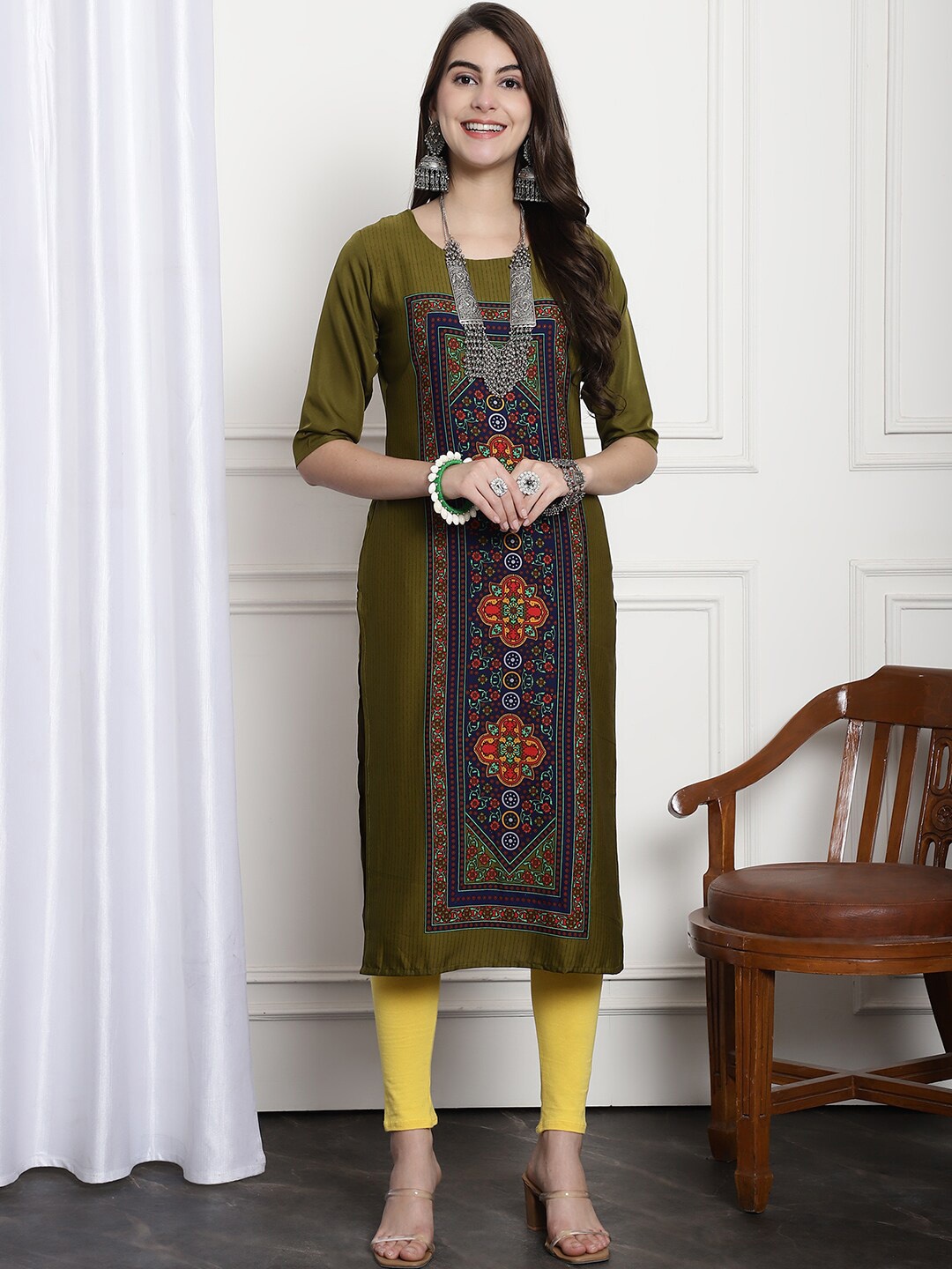 

Ethnic basket Ethnic Motifs Printed Straight Crepe Kurta, Olive