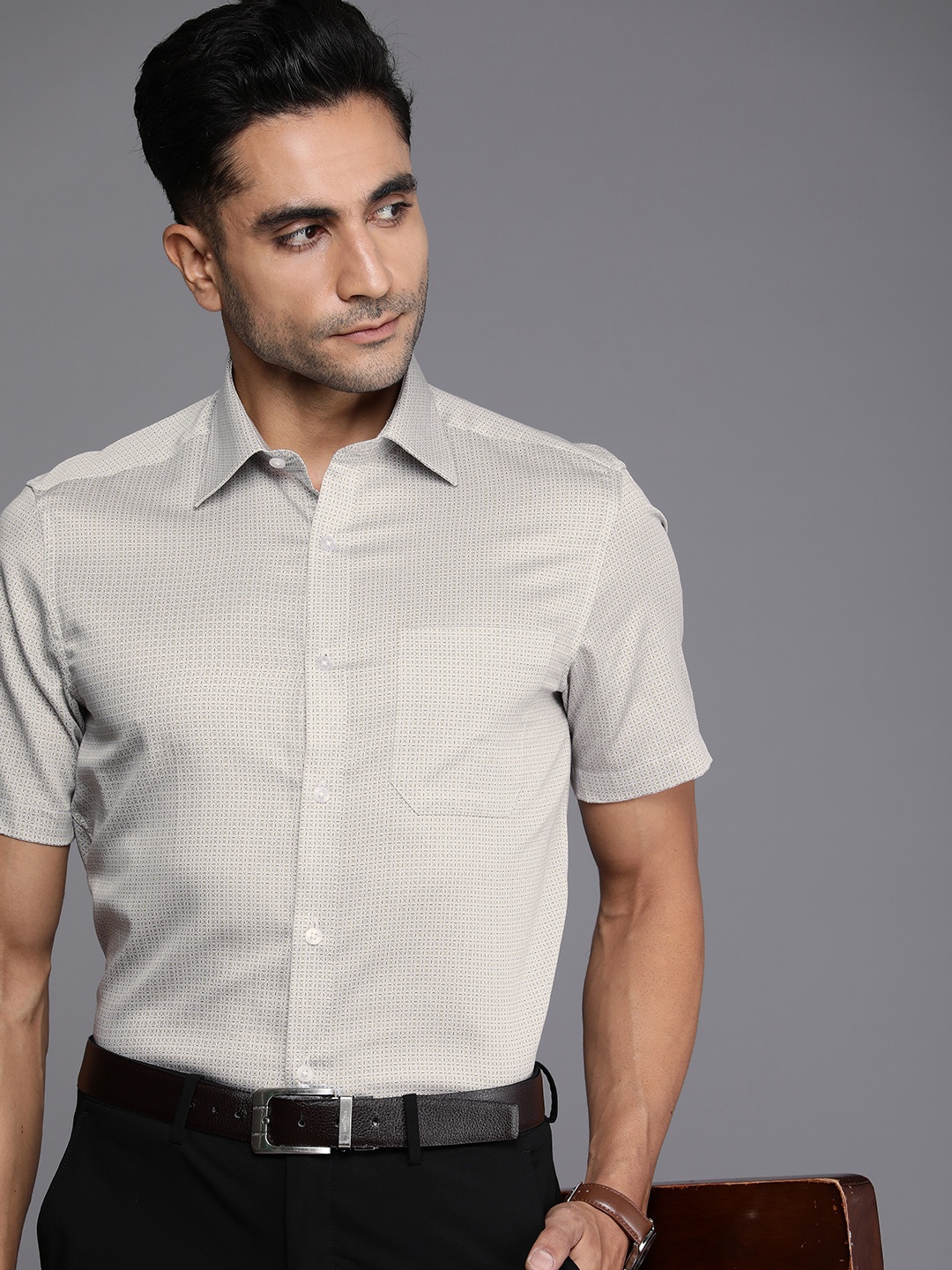 

Louis Philippe Men Classic Pure Cotton Printed Formal Shirt, Grey
