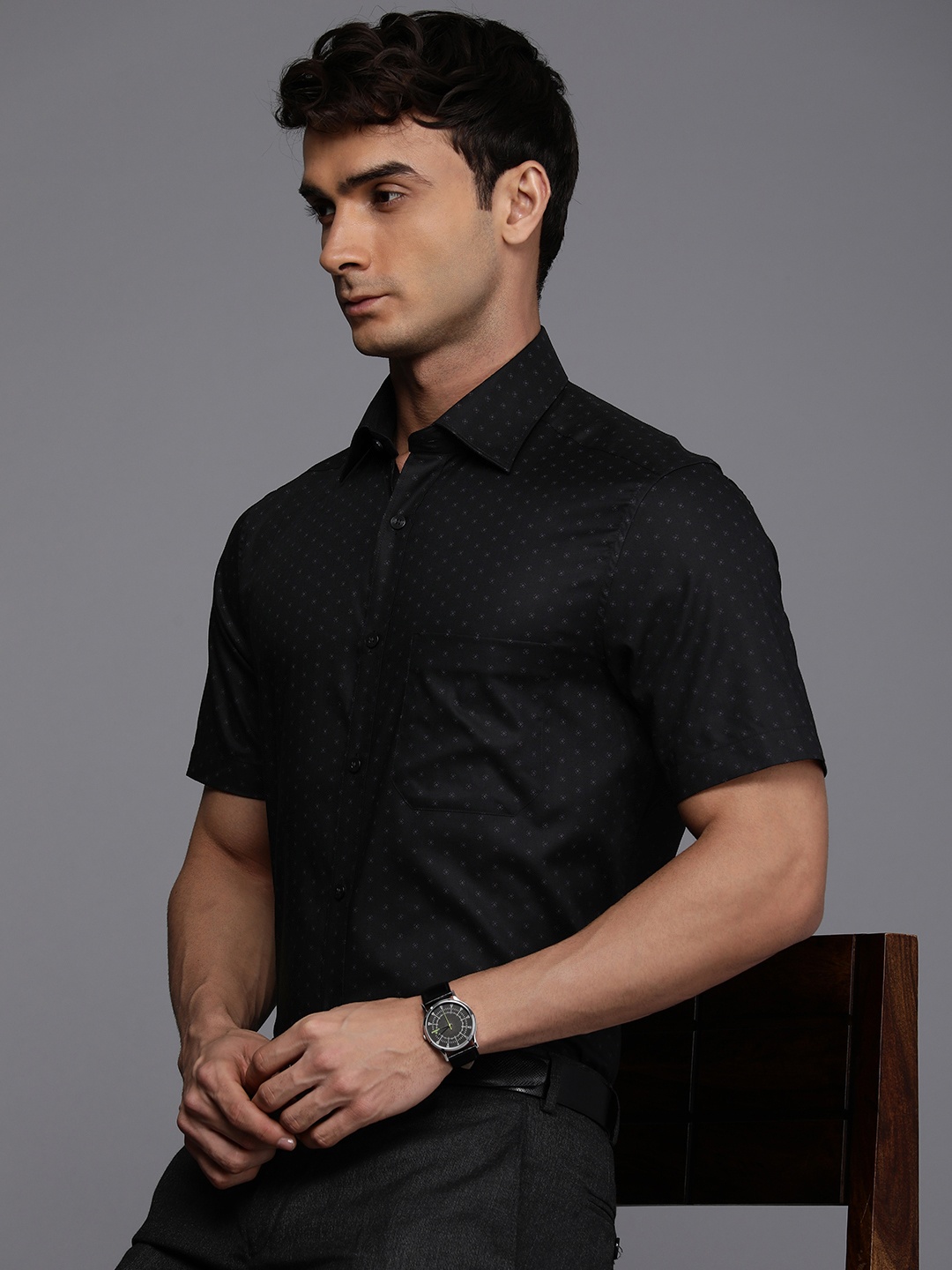 

Louis Philippe Pure Cotton Classic Fit Floral Printed Formal Shirt, Black