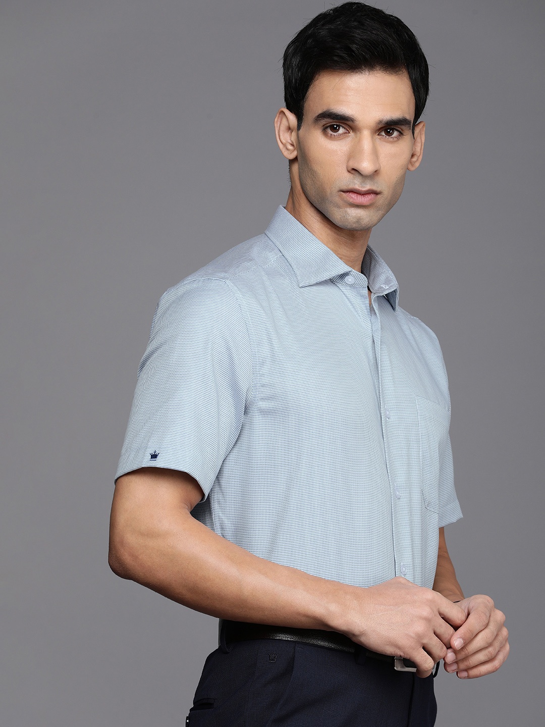 

Louis Philippe Self Design Textured Classic Fit Pure Cotton Formal Shirt, Green