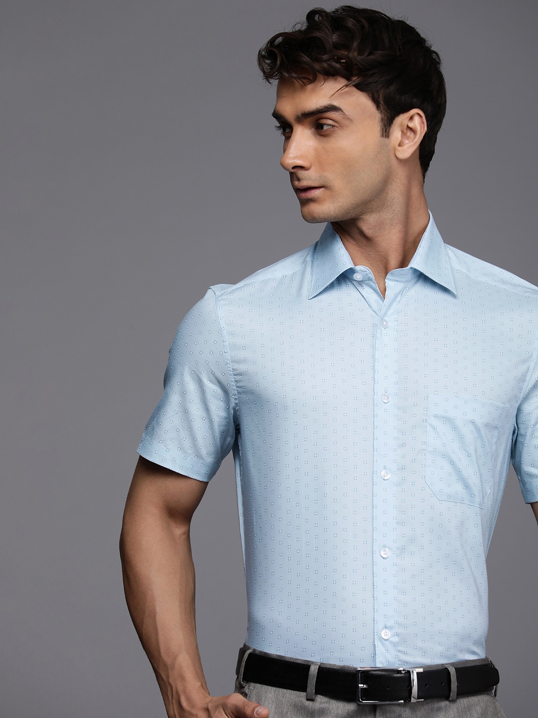

Louis Philippe Classic Fit Geometric Printed Pure Cotton Formal Shirt, Blue