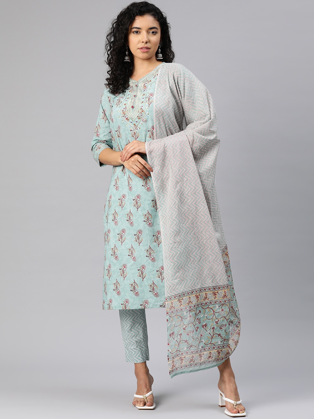 

Readiprint Floral Printed Thread Work Pure Cotton Kurta with Trousers & Dupatta, Sea green