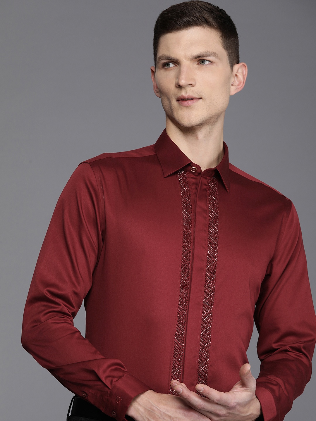 

Louis Philippe Solid Slim Fit Pure Cotton Formal Shirt With Embellished Detail, Maroon