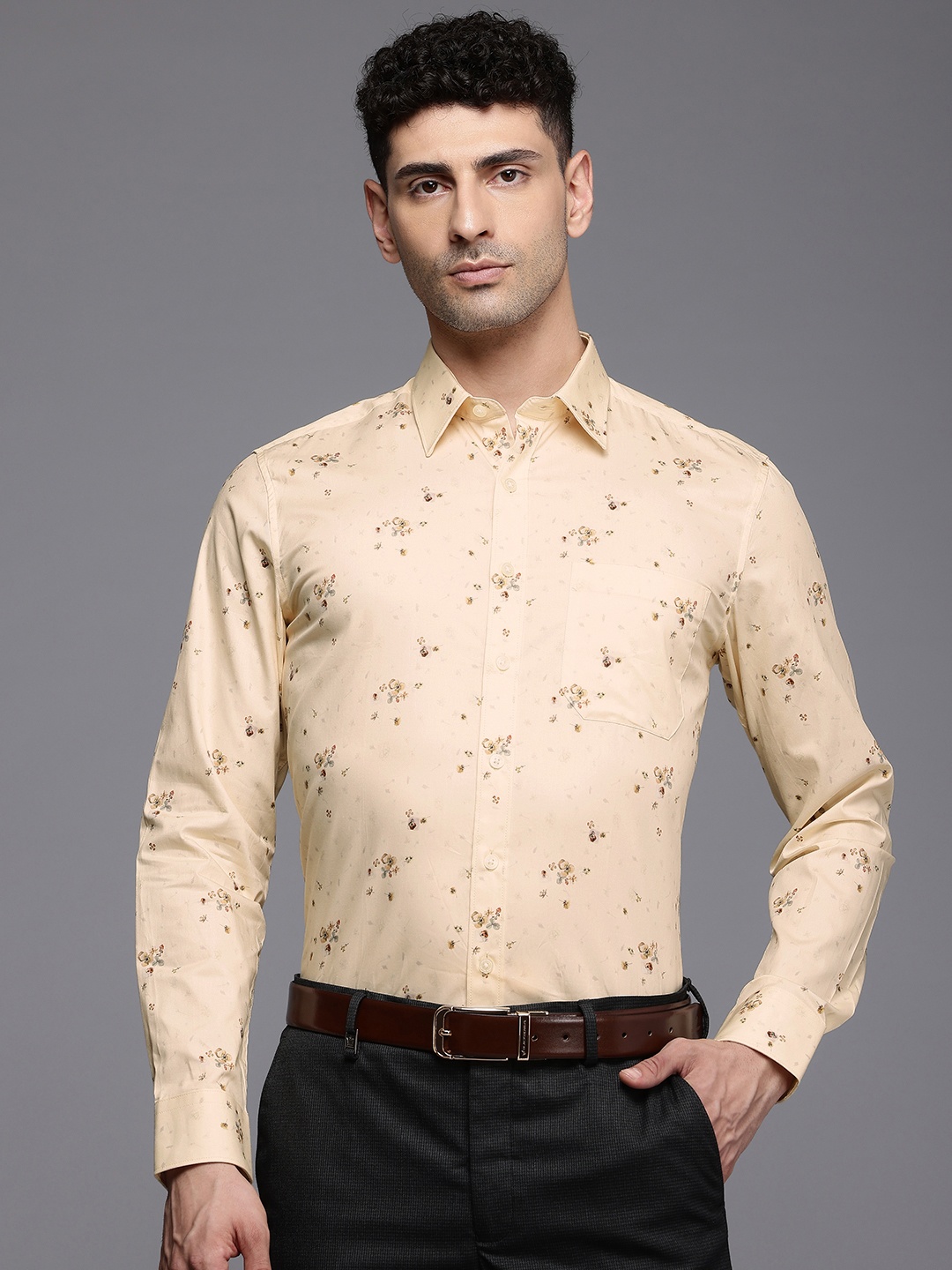

Louis Philippe Slim Fit Floral Printed Pure Cotton Formal Shirt, Cream