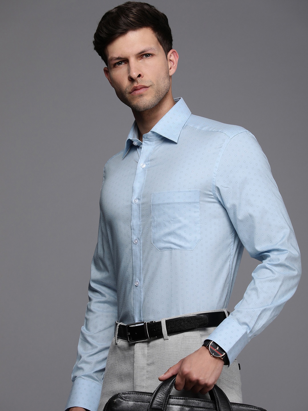 

Louis Philippe Classic Fit Floral Printed Pure Cotton Formal Shirt, Blue