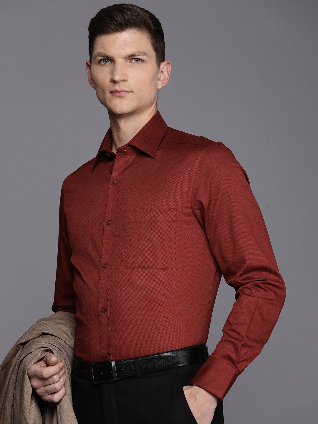 

Louis Philippe Men Classic Opaque Formal Shirt, Maroon