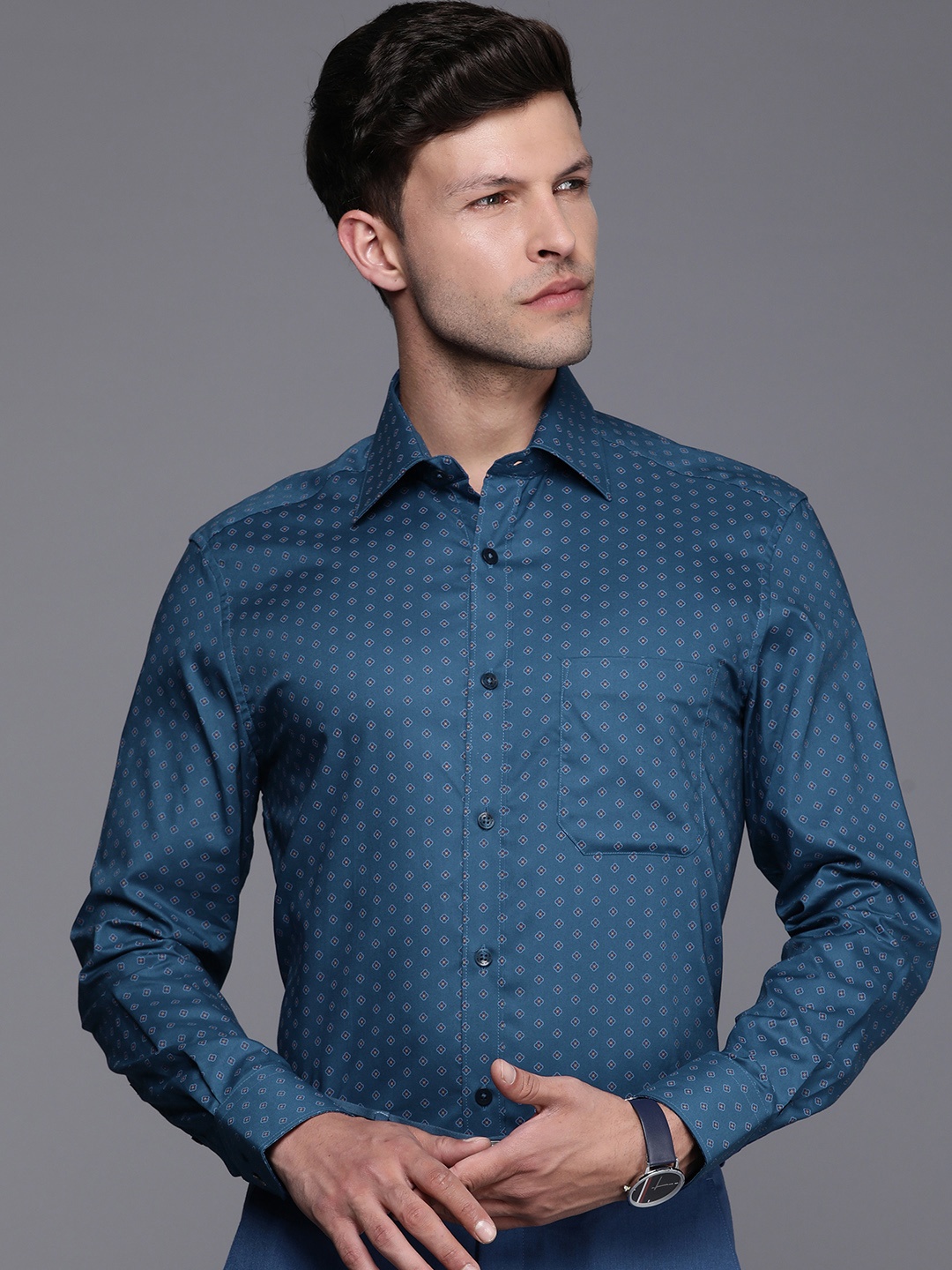 

Louis Philippe Pure Cotton Classic Fit Floral Printed Formal Shirt, Blue