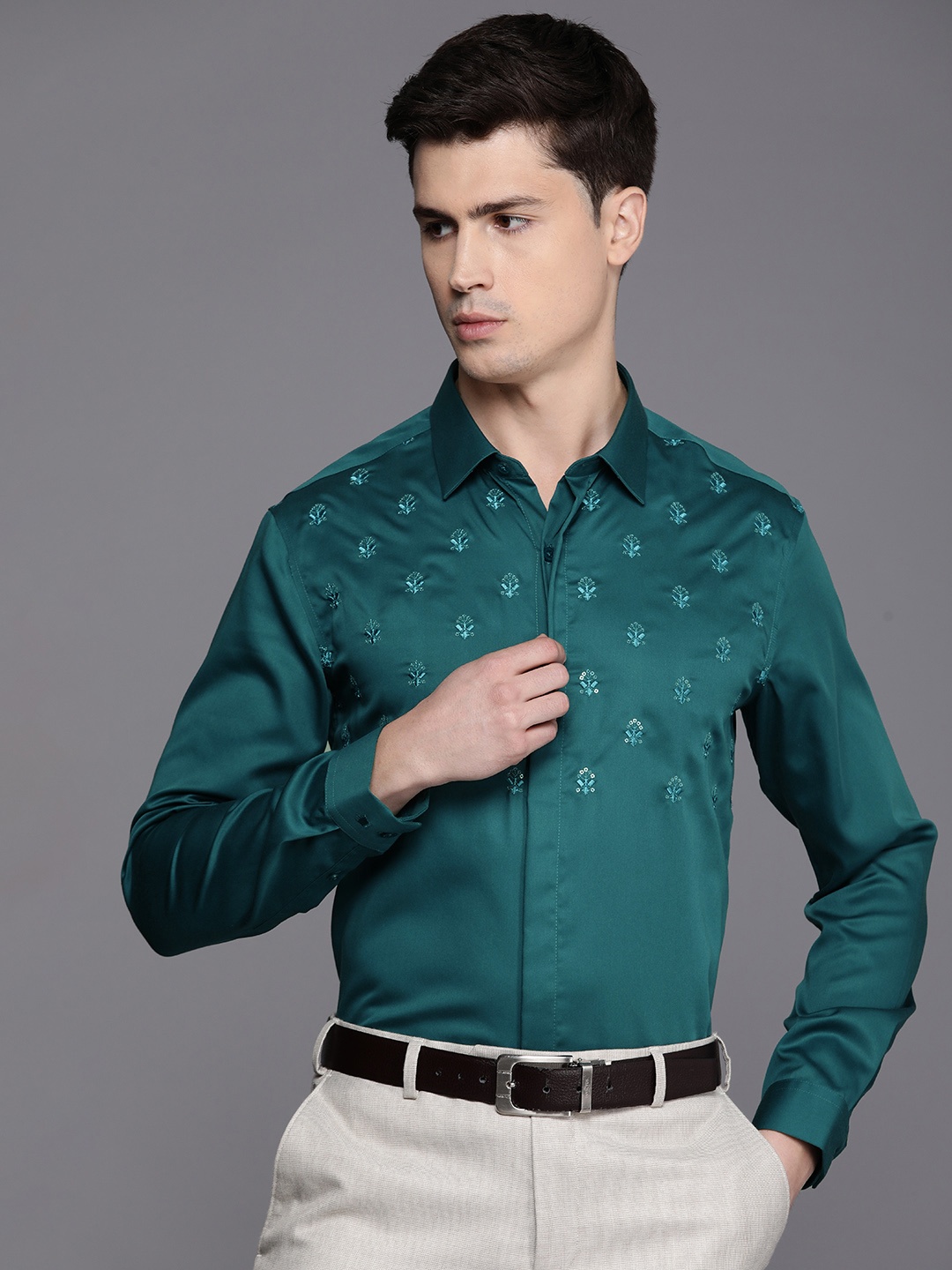 

Louis Philippe Pure Cotton Slim Fit Floral Embroidered Opaque Formal Shirt, Teal