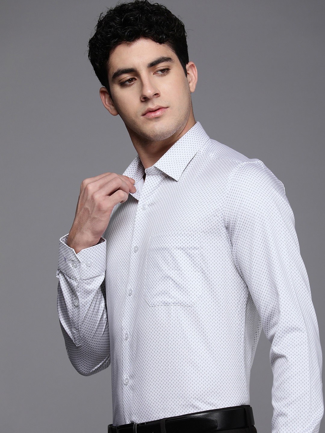 

Louis Philippe Slim Fi Geometric Printed Pure Cotton Formal Shirt, White