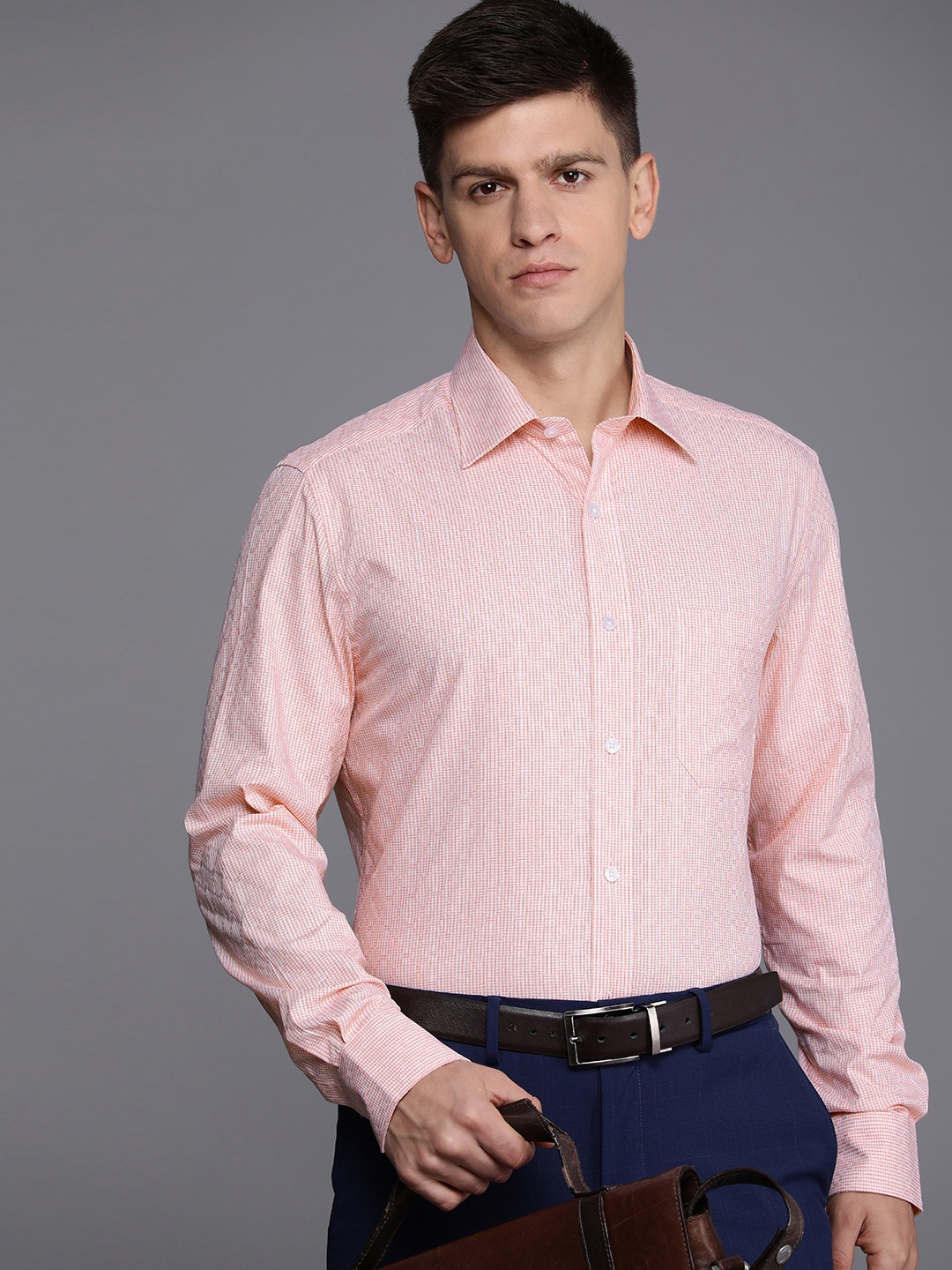 

Louis Philippe Checked Formal Shirt, Peach