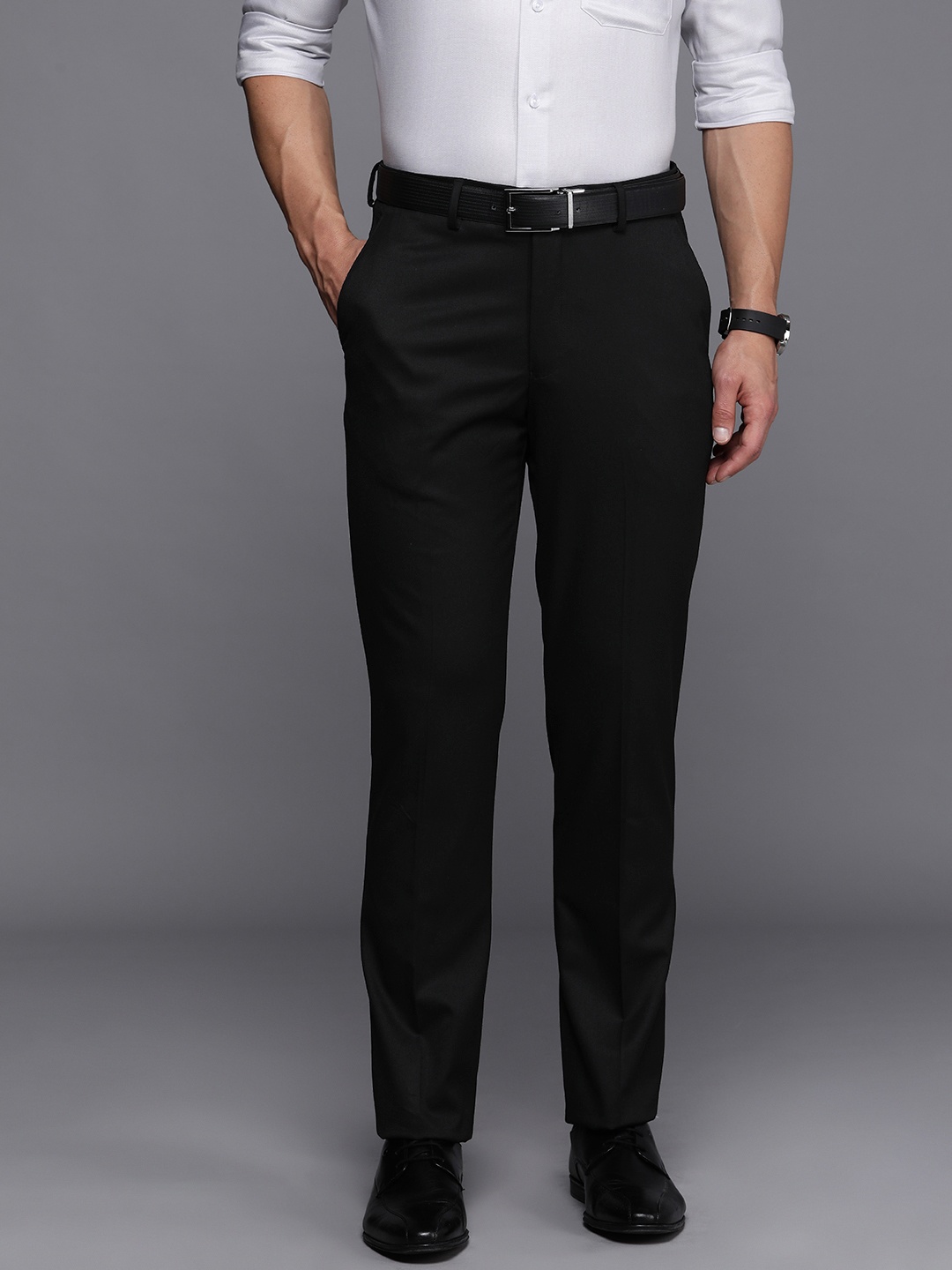

Louis Philippe Men Solid Slim Fit Formal Trousers, Black