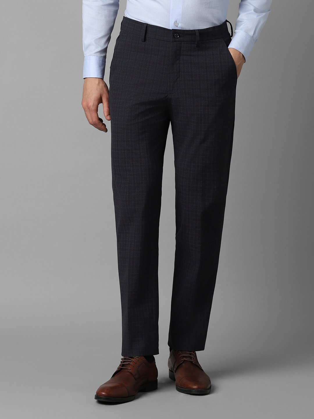 

Louis Philippe Men Checked Slim Fit Trousers, Black