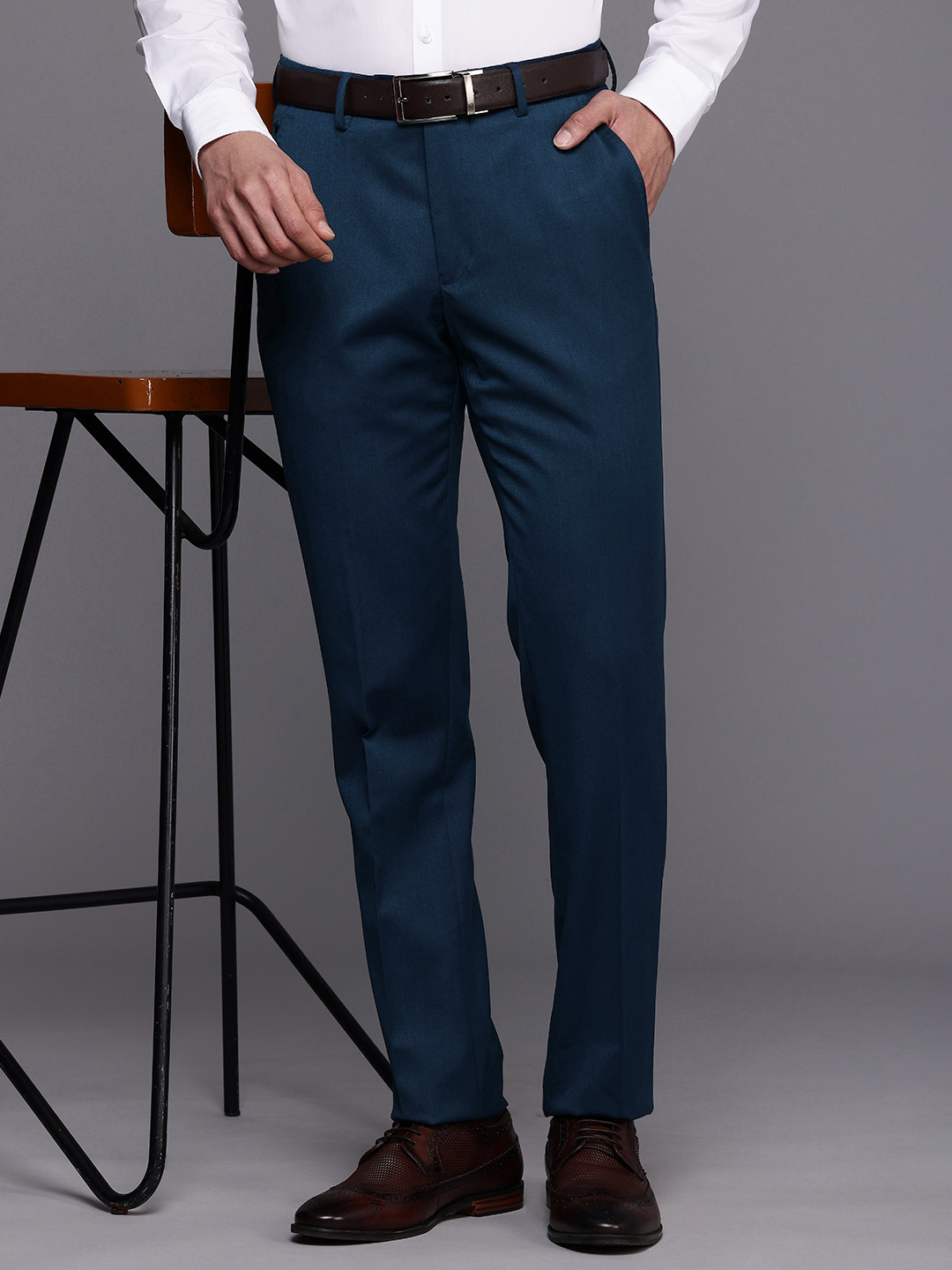 

Louis Philippe Men Slim Fit Formal Trousers, Navy blue