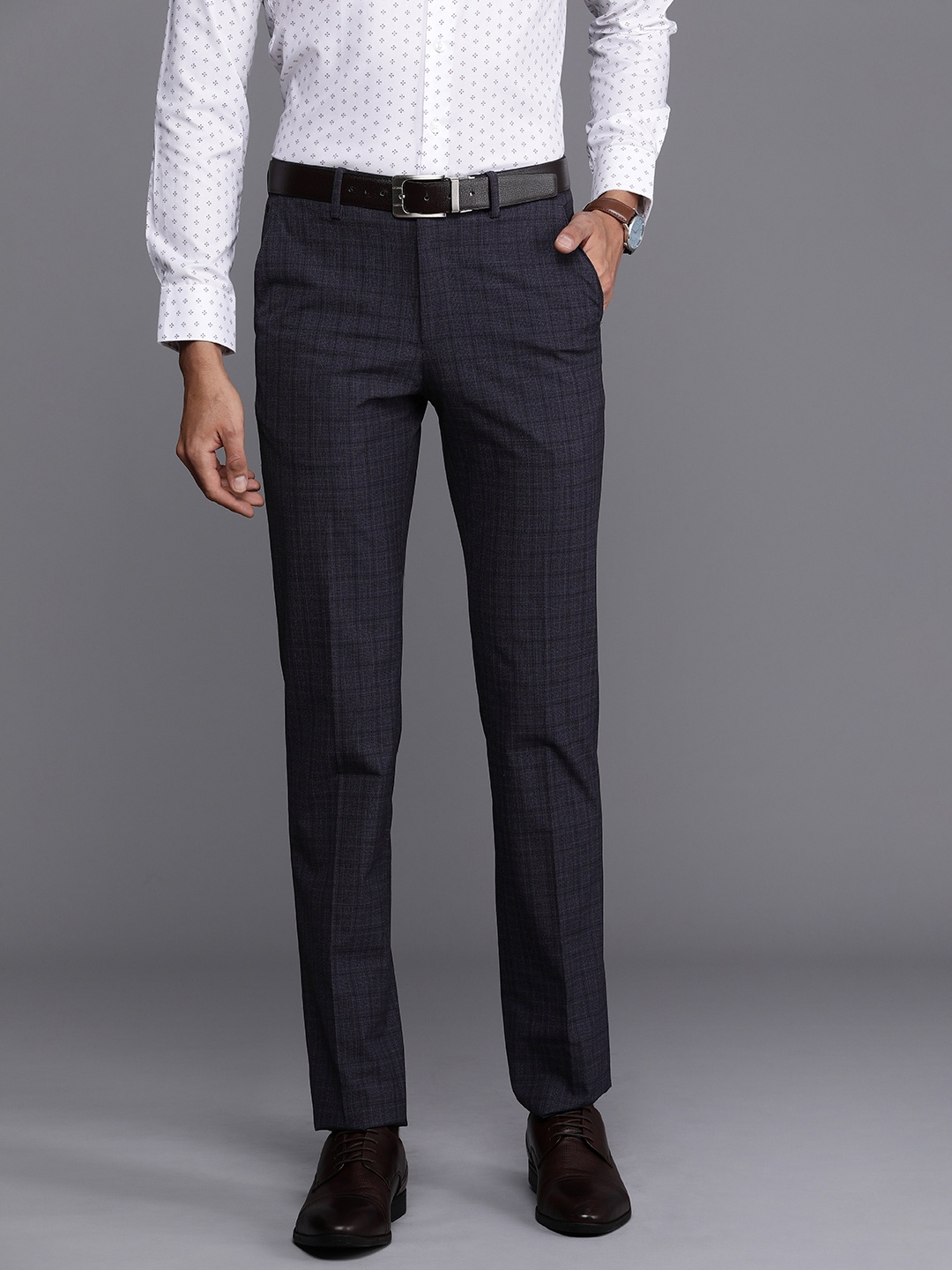 

Louis Philippe Men Checked Slim Fit Formal Trousers, Navy blue