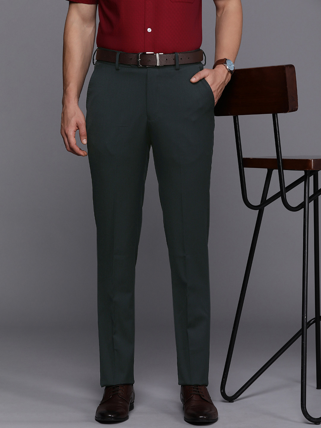 

Louis Philippe Men Slim Fit Trousers, Navy blue