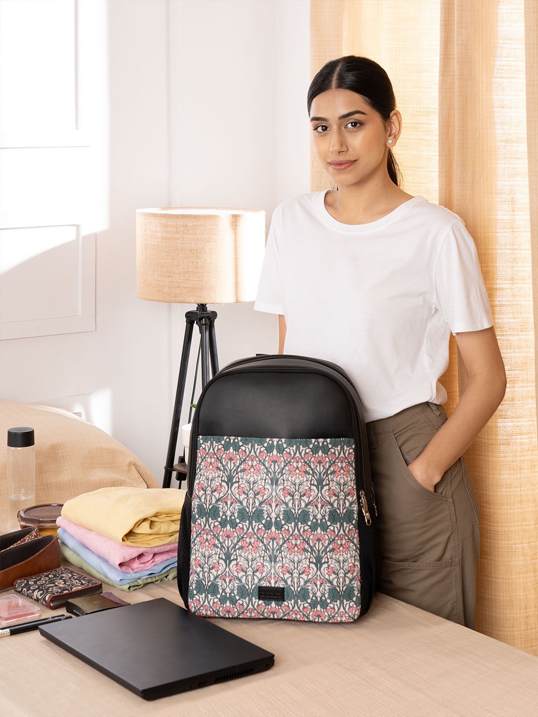 

ZOUK Printed Backpack With Compression Straps, Pink