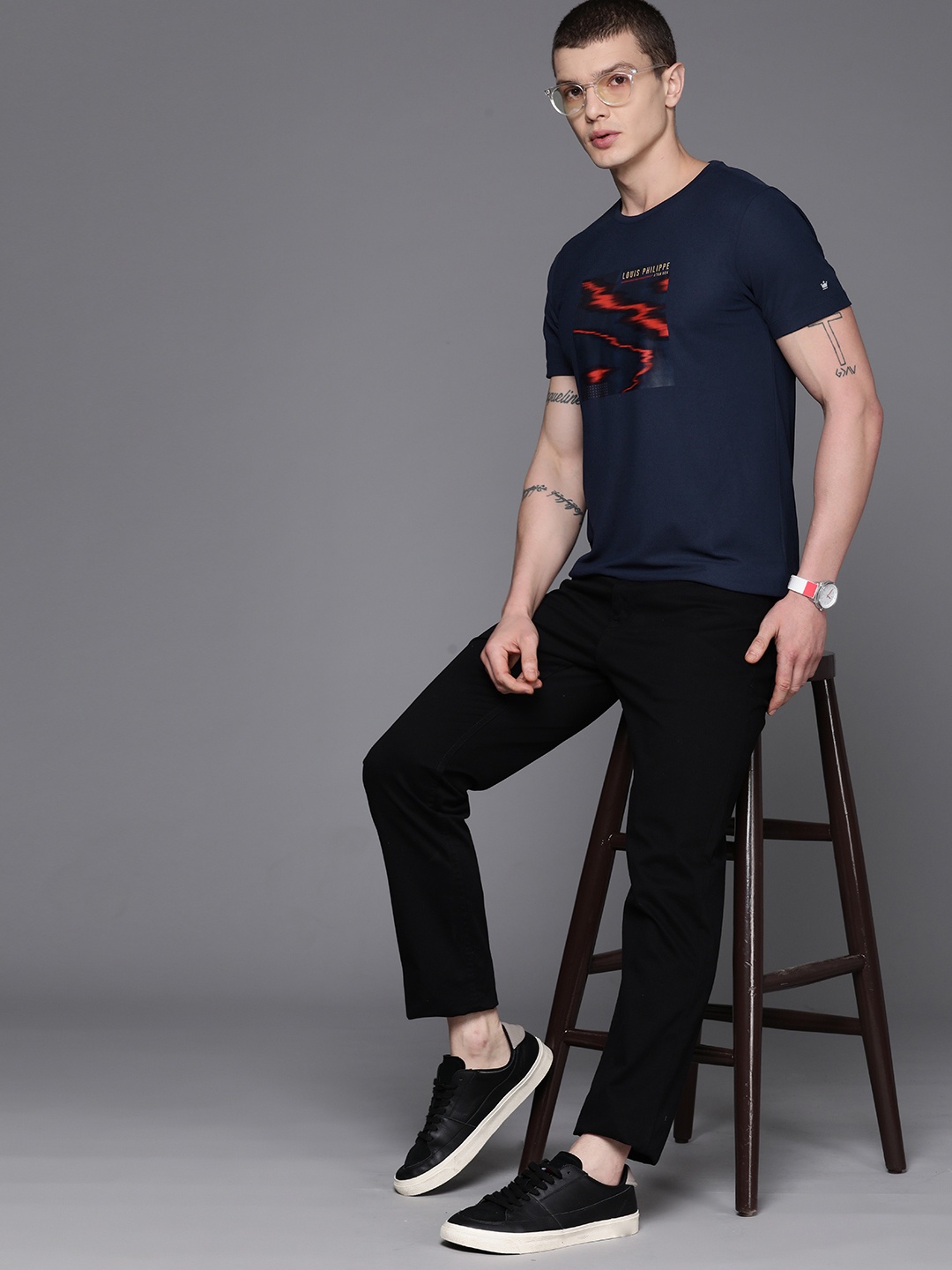 

Louis Philippe Ath.Work Printed Slim Fit T-shirt, Navy blue