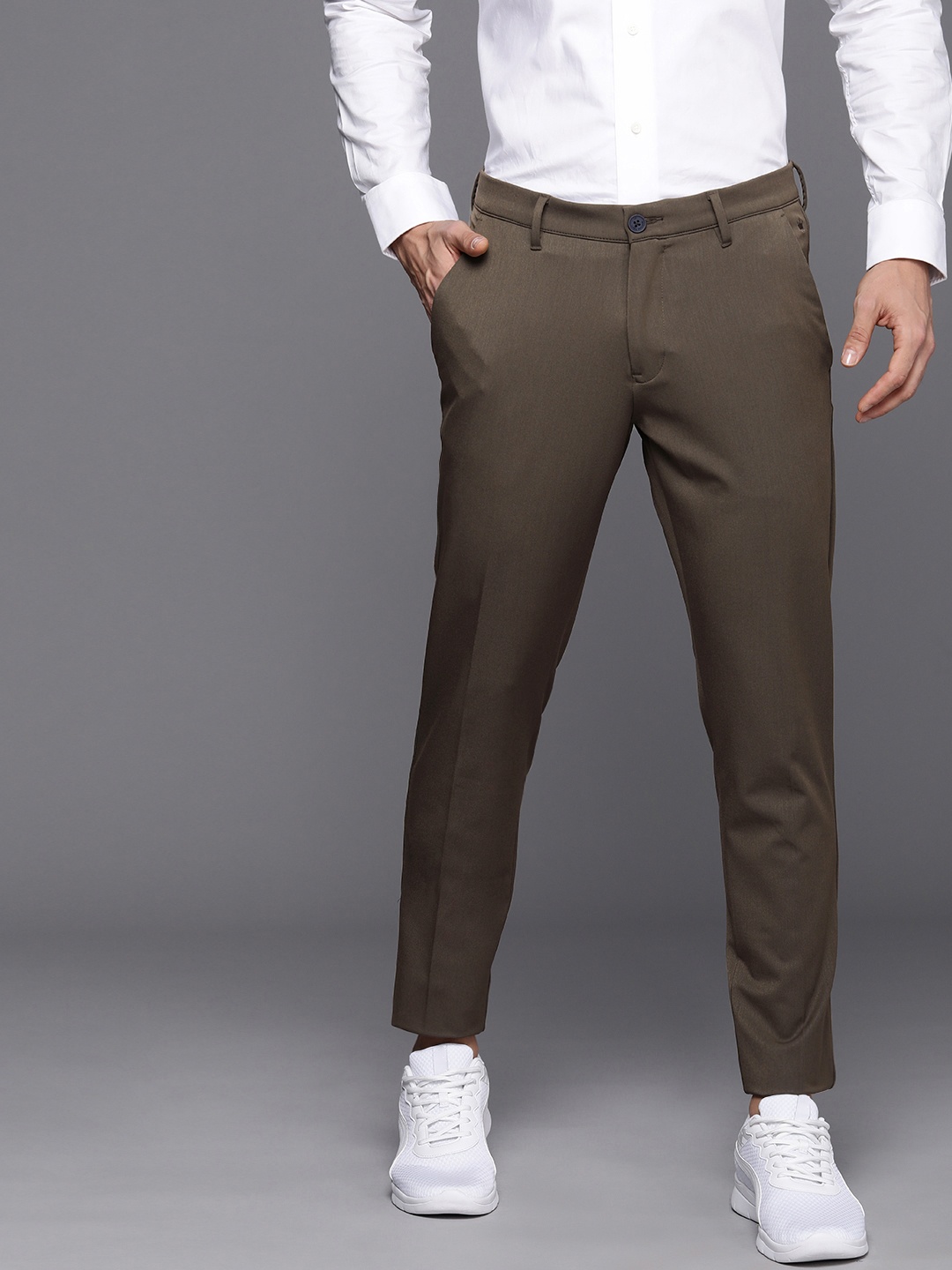 

Louis Philippe Ath.Work Men Solid Comfort Tapered Fit Chinos Semiformal Trousers, Coffee brown