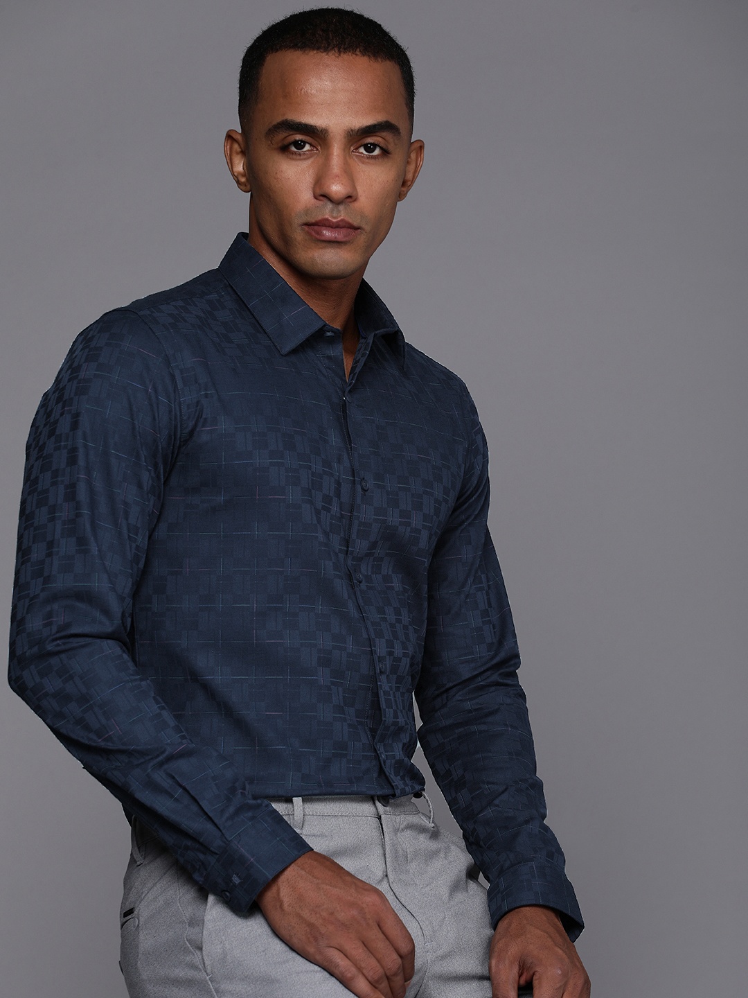 

Louis Philippe Ath.Work Super Slim Fit Opaque Checked Formal Shirt, Navy blue