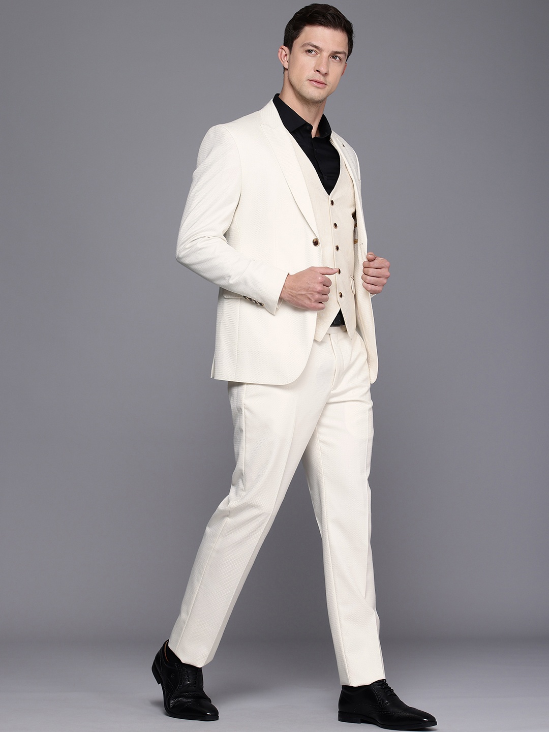 

Louis Philippe Single Breasted Slim Fit 3-Piece Formal Suit, Cream