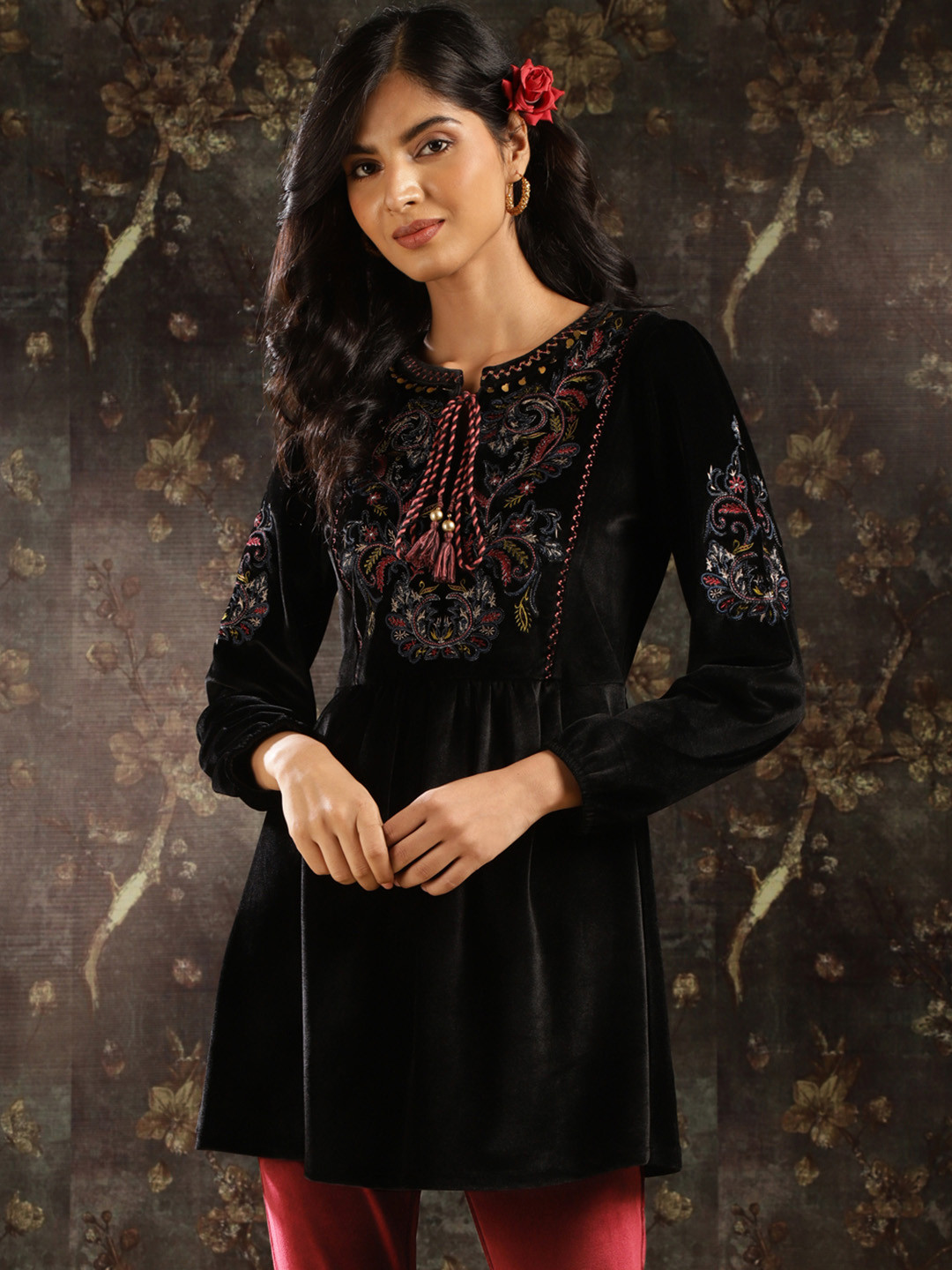 

Lakshita Embroidered Thread Work Yoke Velvet Kurti With Tassels, Black