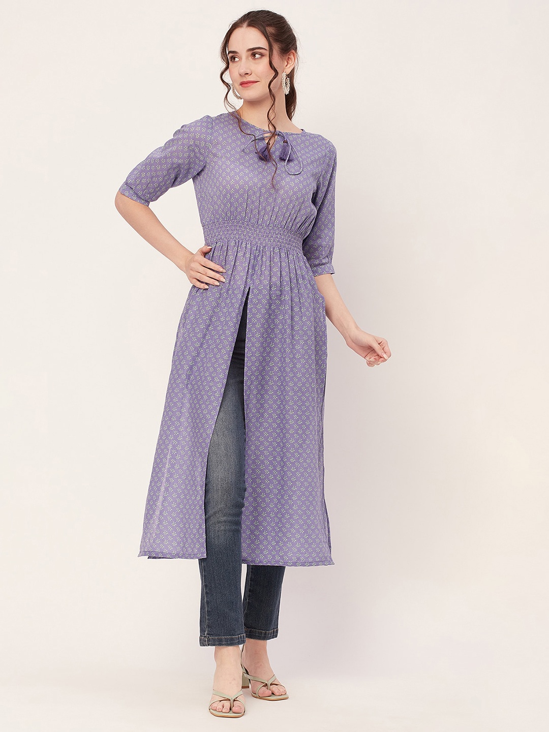 

Moomaya Floral Printed Tie Up Neck Puff Sleeves Pure Cotton Kurta, Lavender