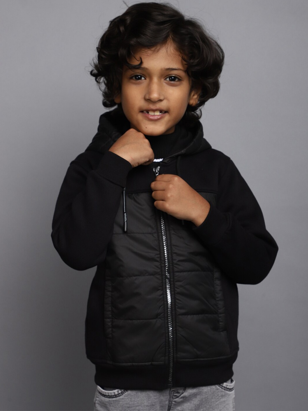 

V-Mart Boys Hooded Fleece Sweatshirt, Black