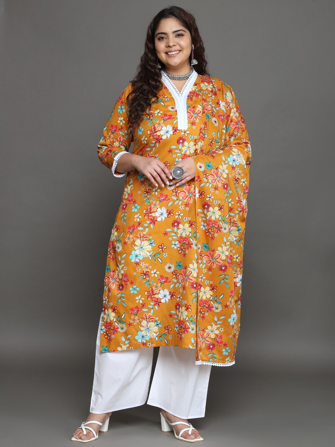 

Tissu Plus Size Floral Printed Regular Pure Cotton Kurta With Palazzos & Dupatta, Yellow