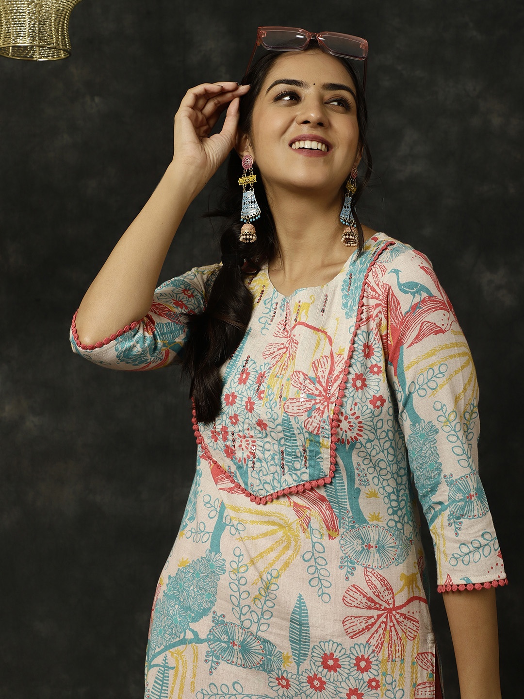 

Jaipur Kurti Kantha Work Printed Straight Kurta With Palazzo, Coral