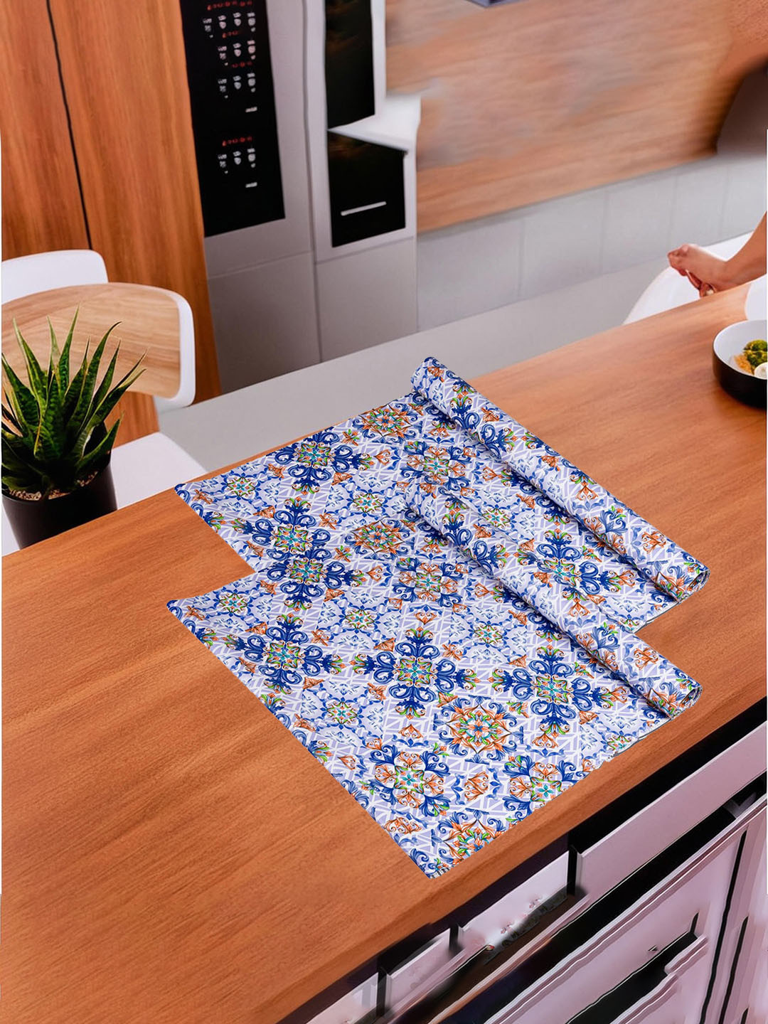 

Kuber Industries Blue & White 2 Pieces Printed PVC Shelf Liner Organisers