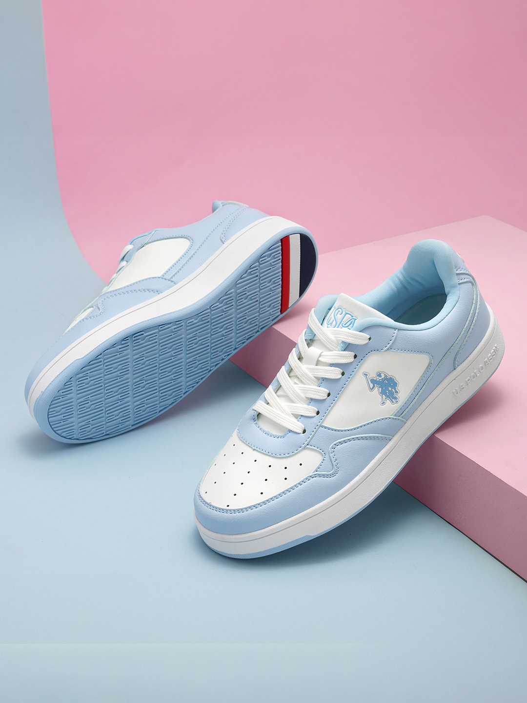 

U.S. Polo Assn. Women NOVA Colourblocked Comfort Insole Sneakers, Blue