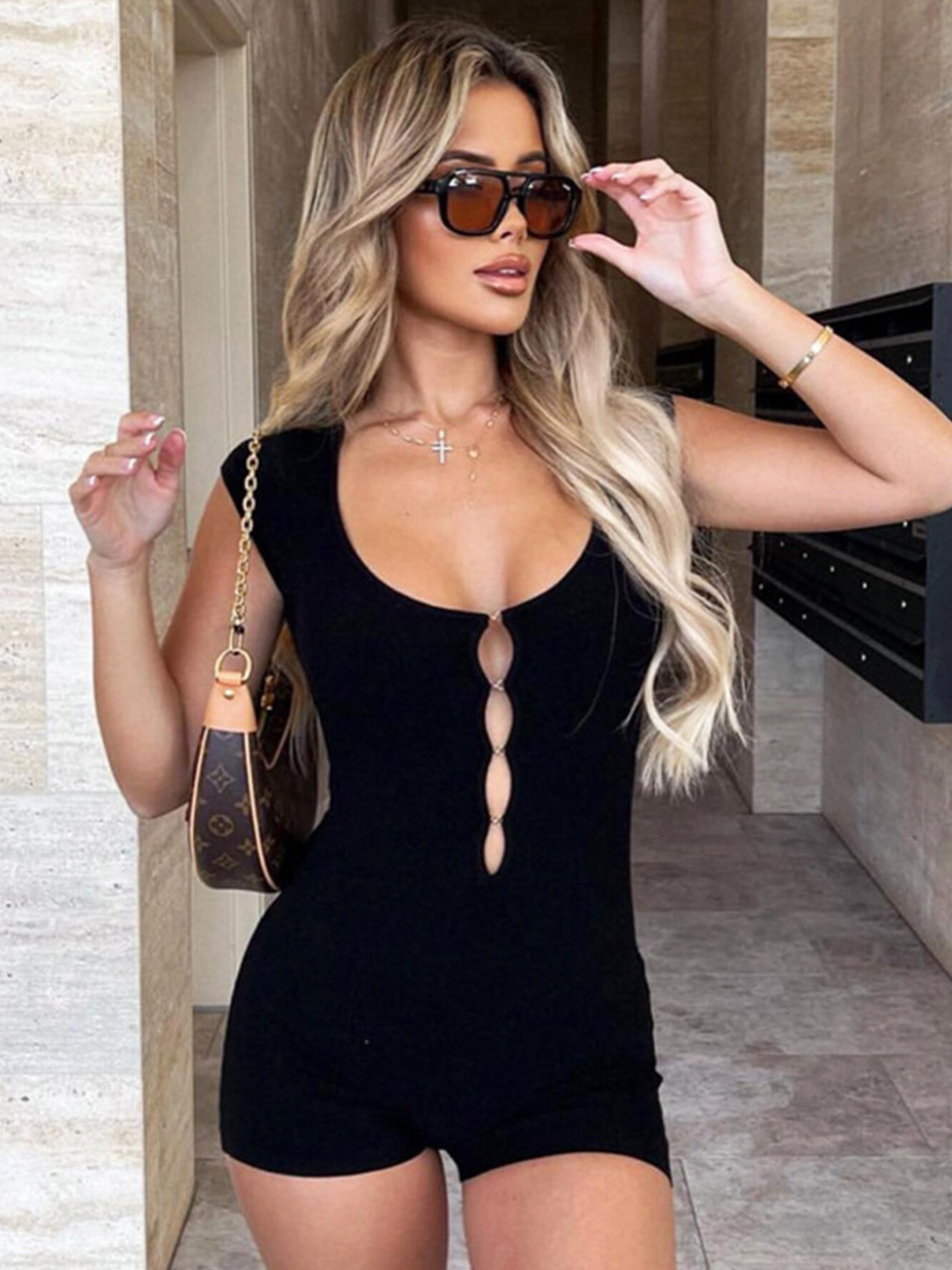 

LULU & SKY Black Fashion
