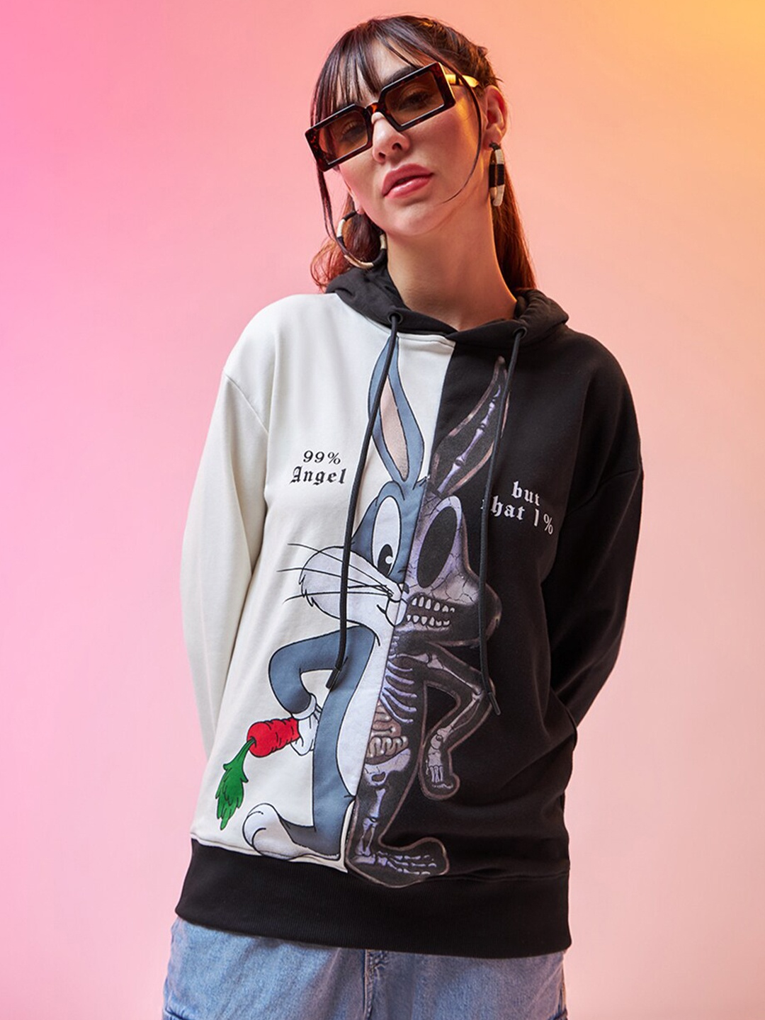 

Bewakoof Looney Tunes Gardenia Bugs Anatomy Print Hooded Oversized Cotton Sweatshirt, Pink