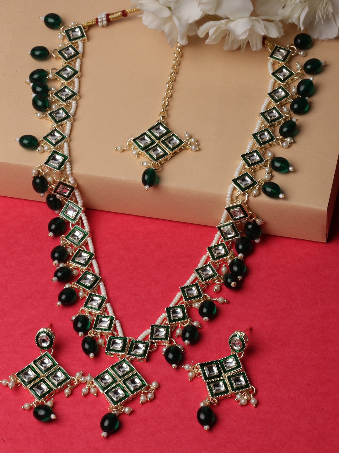 

Sukkhi Gold Plated Stone Studded Jewellery Set