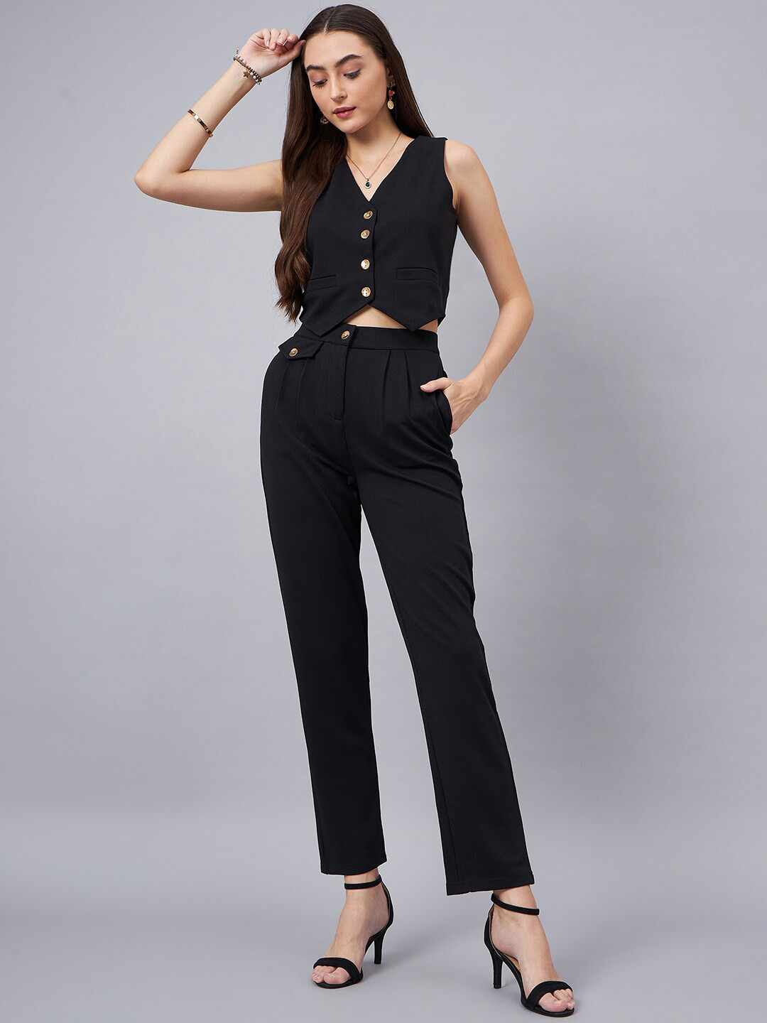 

Chemistry V-Neck Crop Top With Trouser, Black
