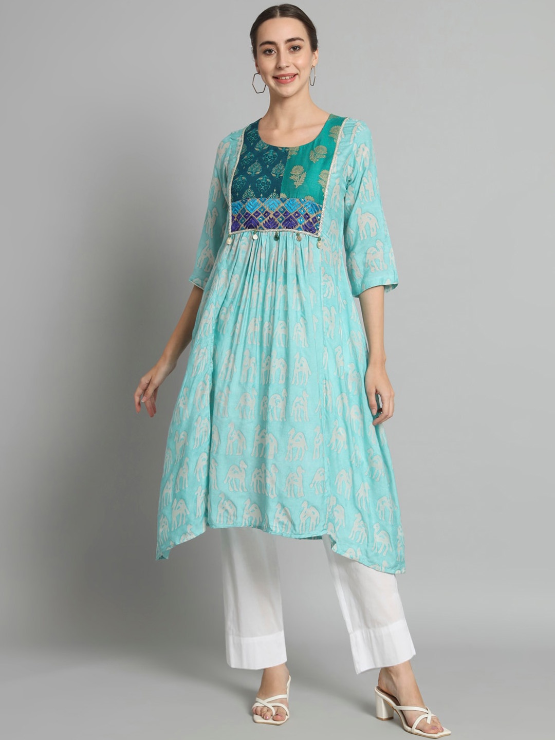 

Trinjann Ethnic Motifs Printed Kurta, Blue