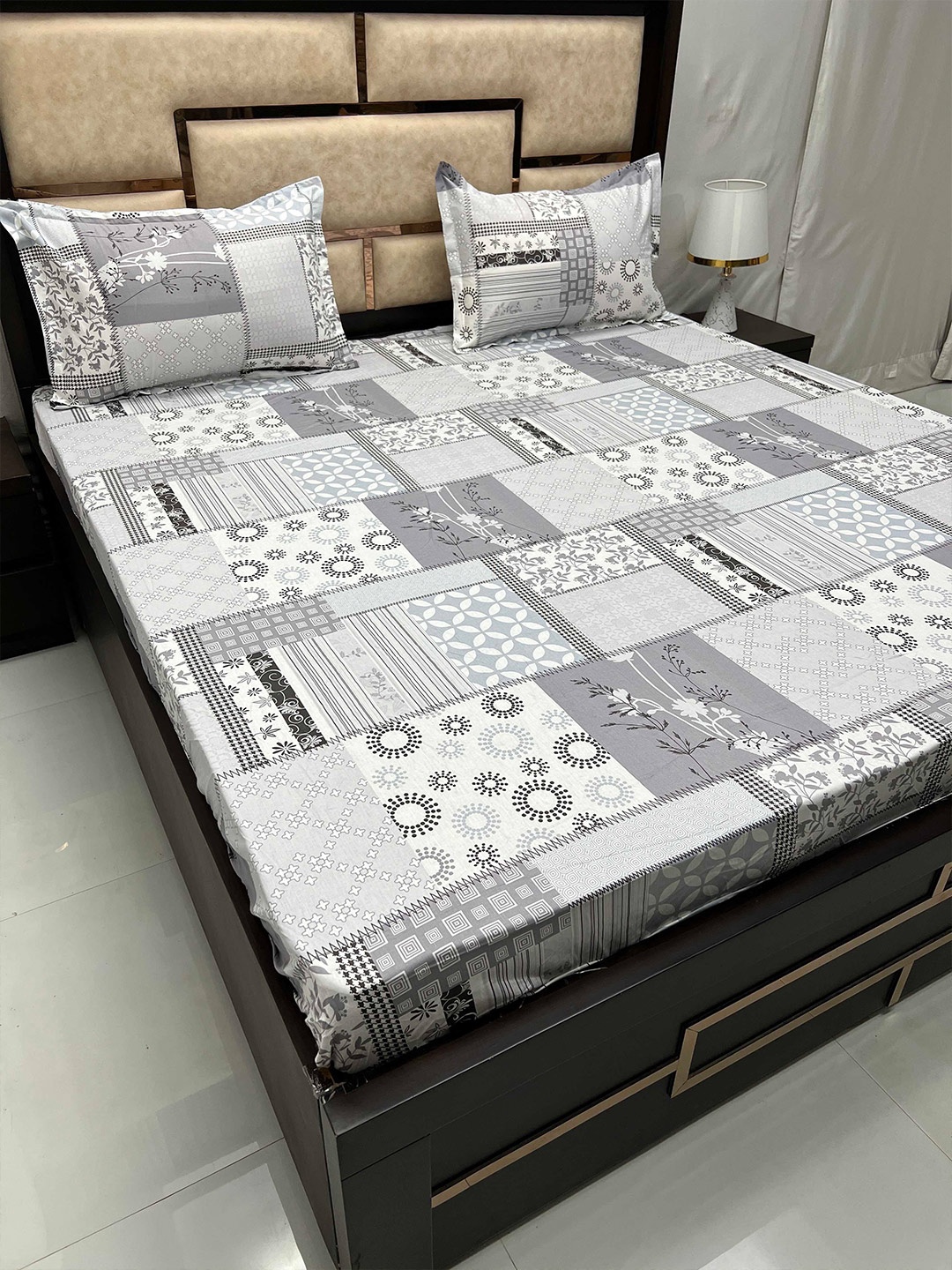 

Pure Decor Royal Velar Grey Floral Cotton 400 TC King Bedsheet with 2 Pillow Covers