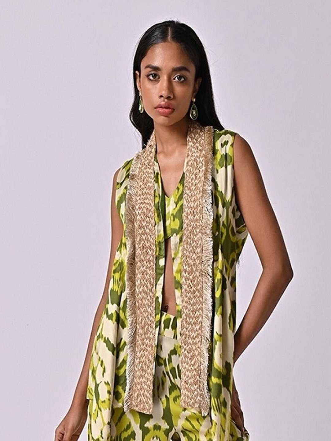 

MISSY Abstract Printed V-Neck Sleeveless Satin Longline Top, Green