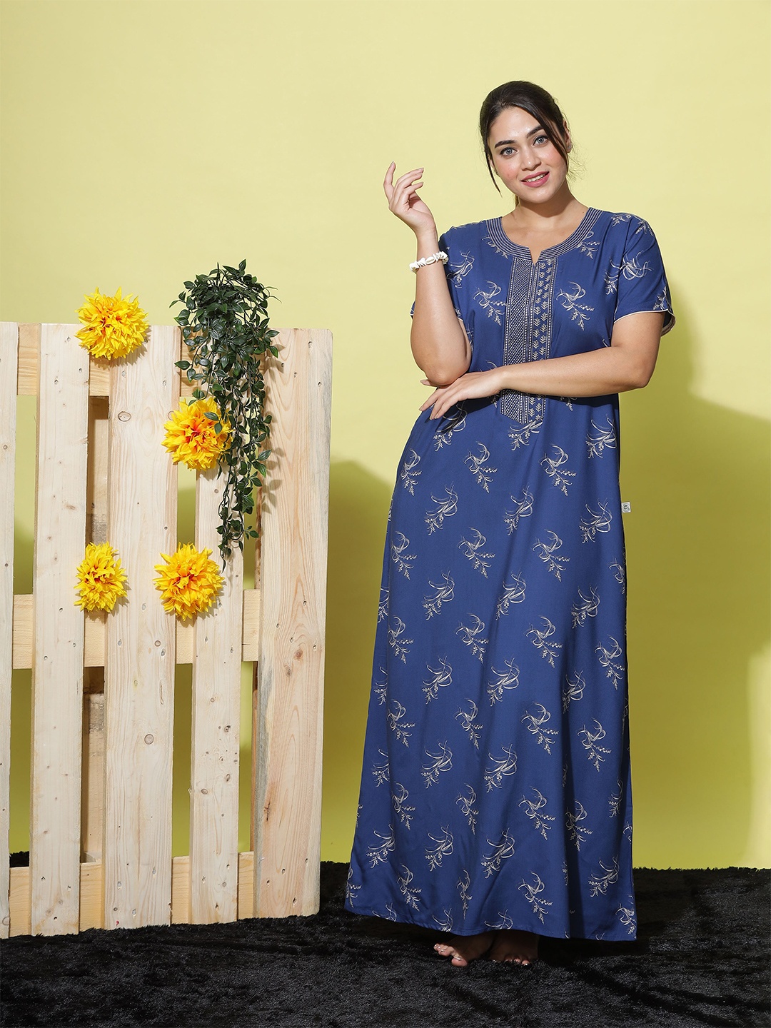 

9shines Label Floral Printed Maxi Nightdress, Blue