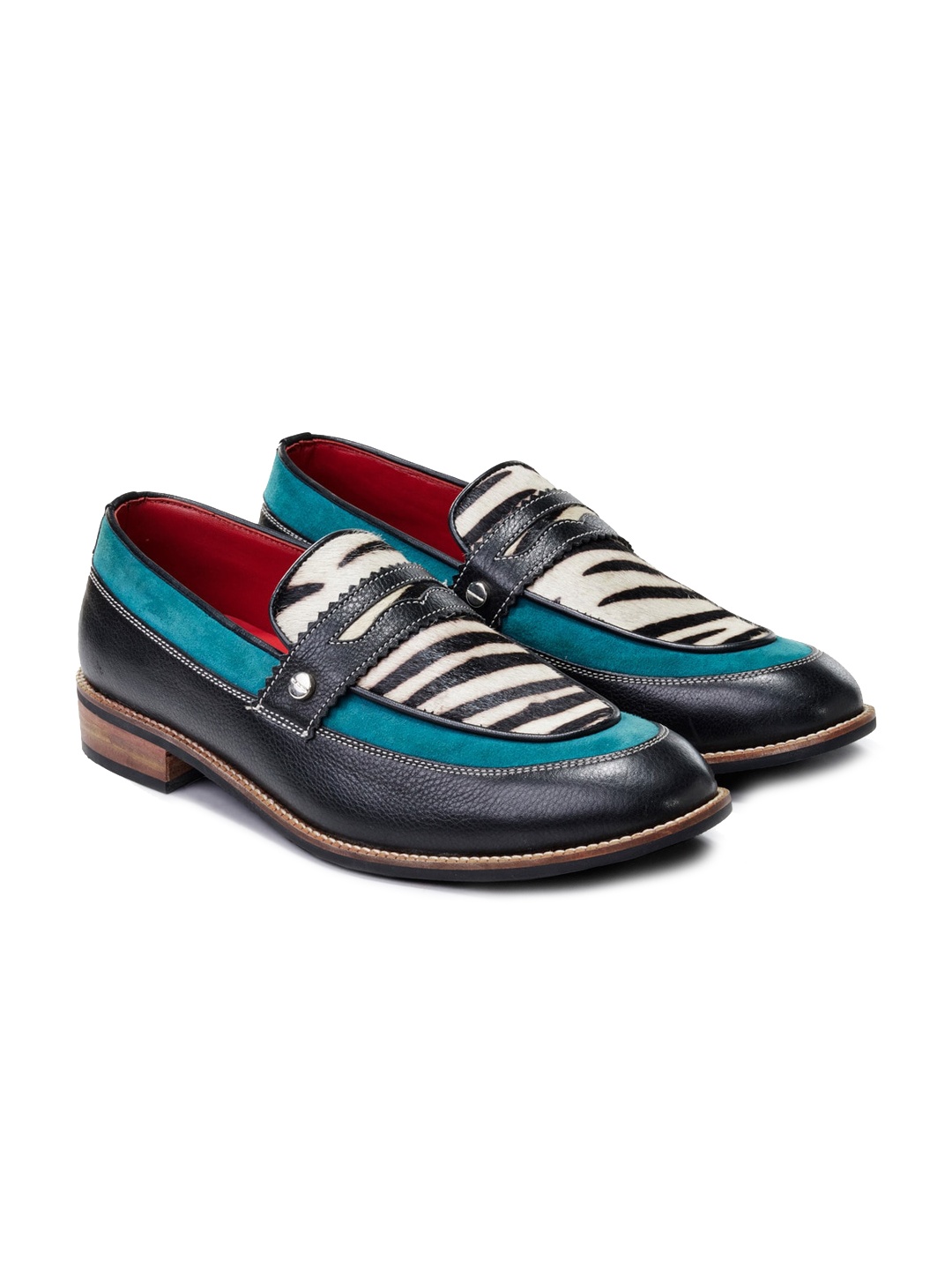 

Banjaaran Studio Men Printed Leather Memory Foam Insole Penny Loafers, Black
