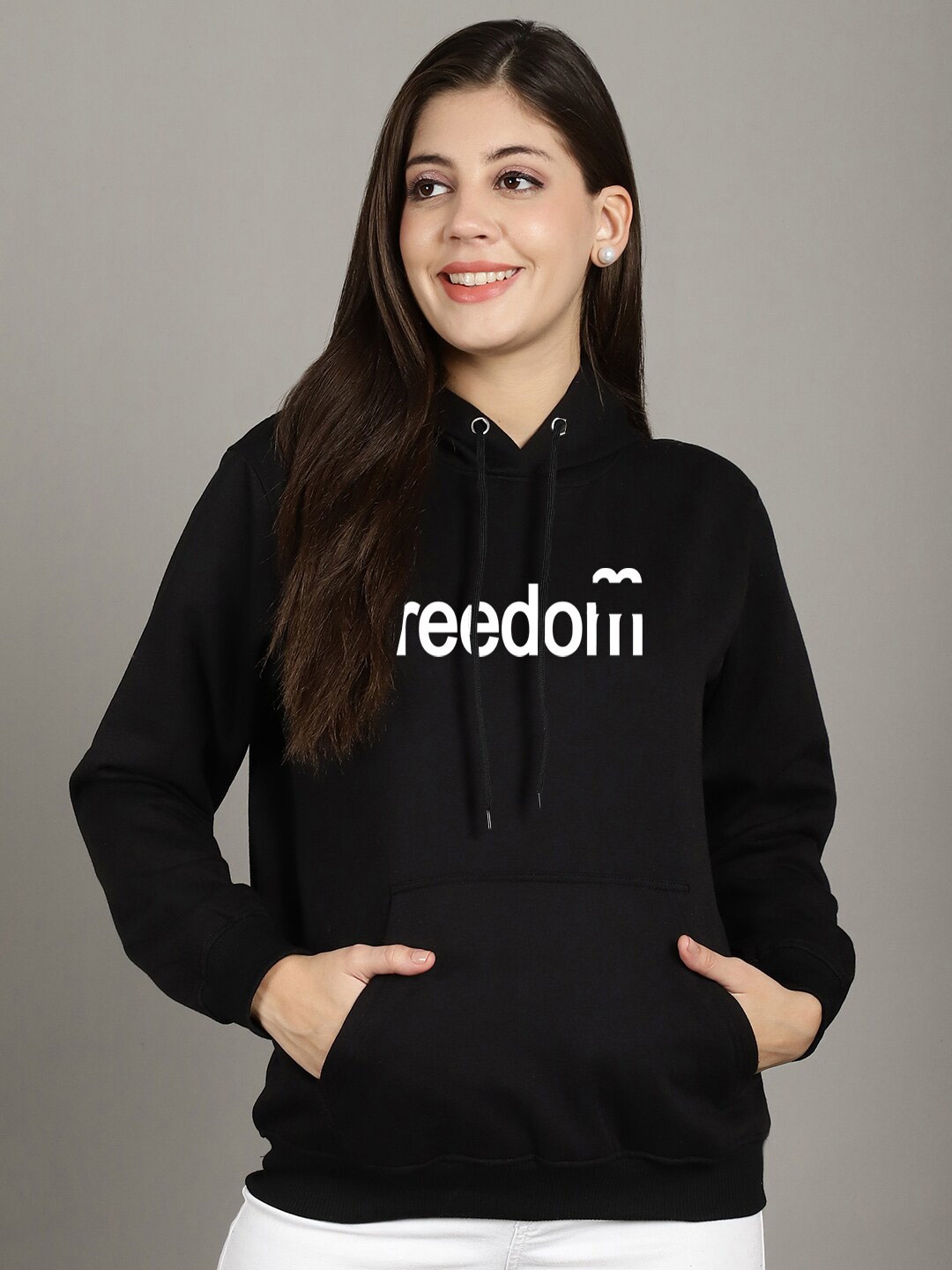 

GRACIT Typography Printed Hooded Neck Long Sleeve Pullover Fleece Sweatshirt, Black