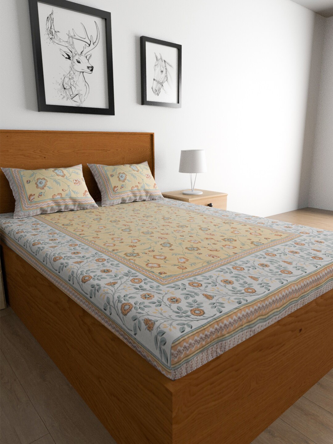 

Urban Magic Green Floral Cotton 104 TC King Bedsheet With 2 Pillow Covers