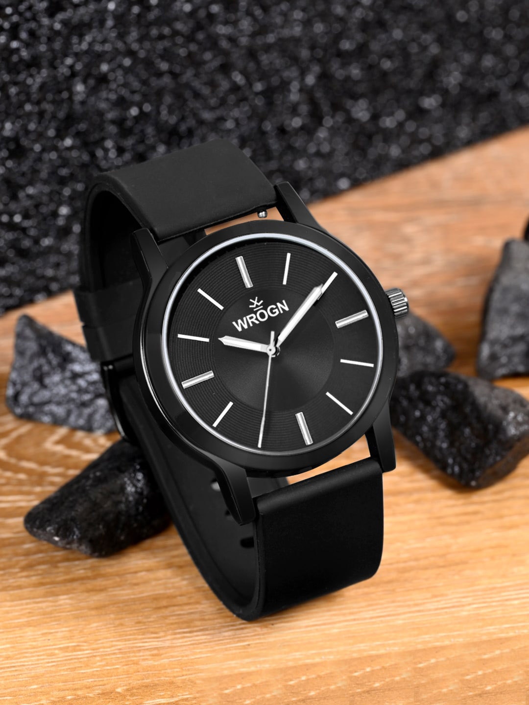 

WROGN Men Water Resistance Stainless Steel Analogue Watch HOBWRG0419, Black