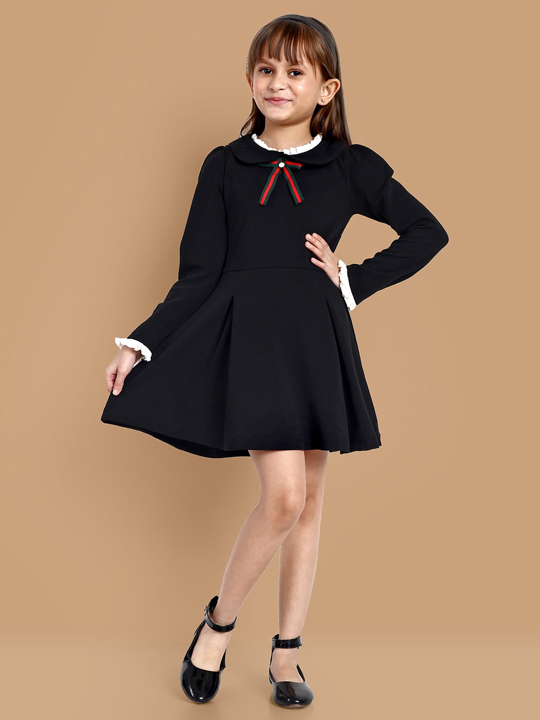 

Lazy Shark Girls Round Neck Long Sleeves Monochrome Bow A-Line Dress, Black