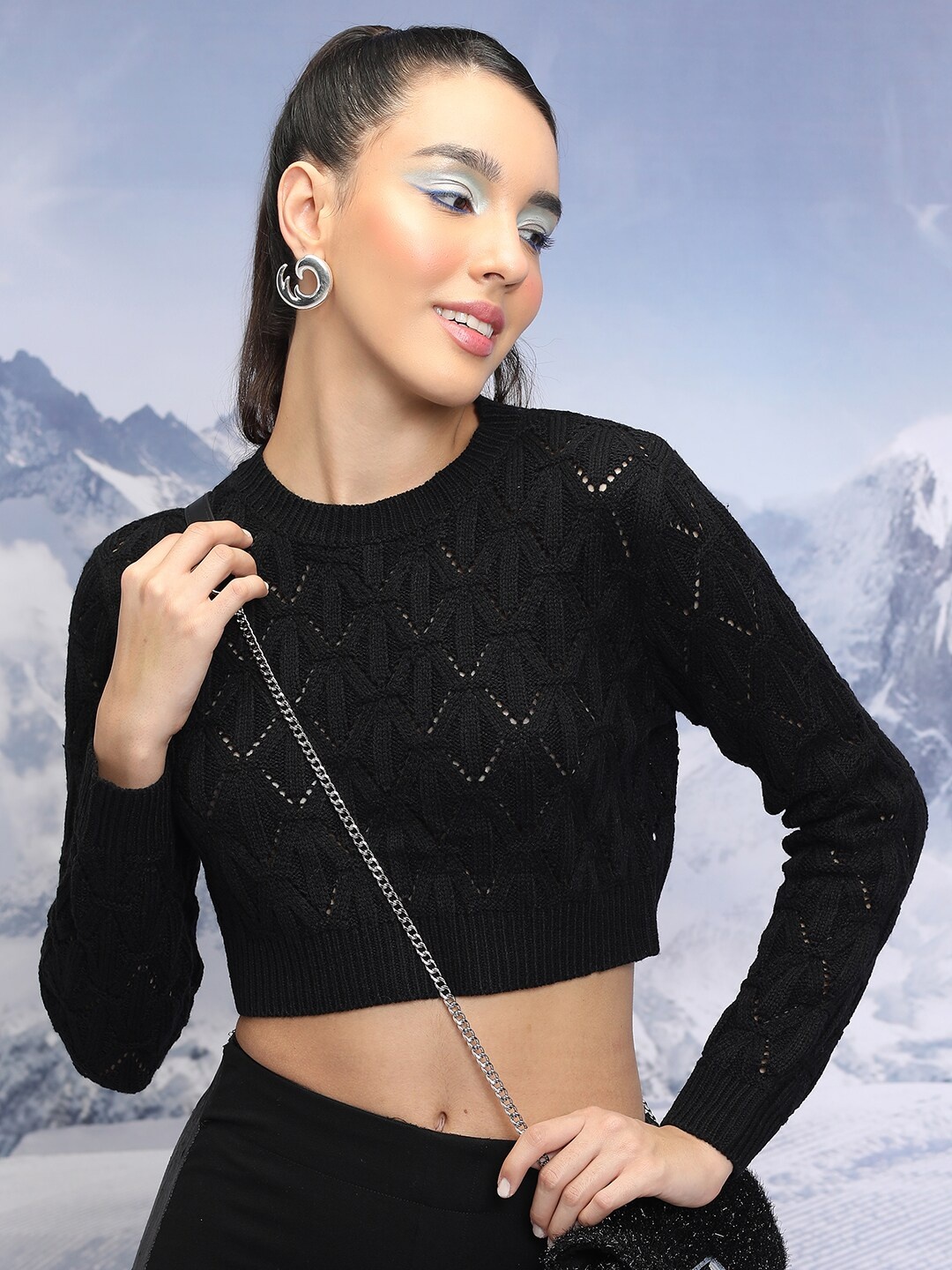 

Tokyo Talkies Black Cable Knit Round Neck Long Sleeves Acrylic Crop Pullover Sweater