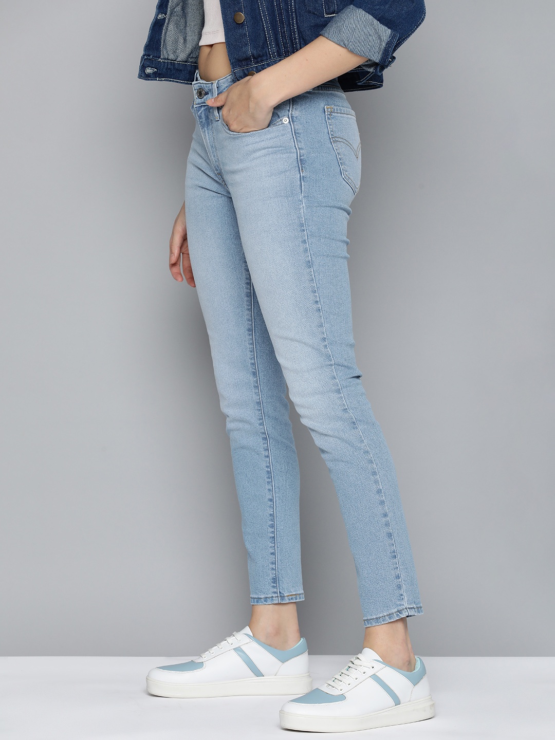 

Levis 711 Skinny Light Fade Stretchable Jeans, Blue