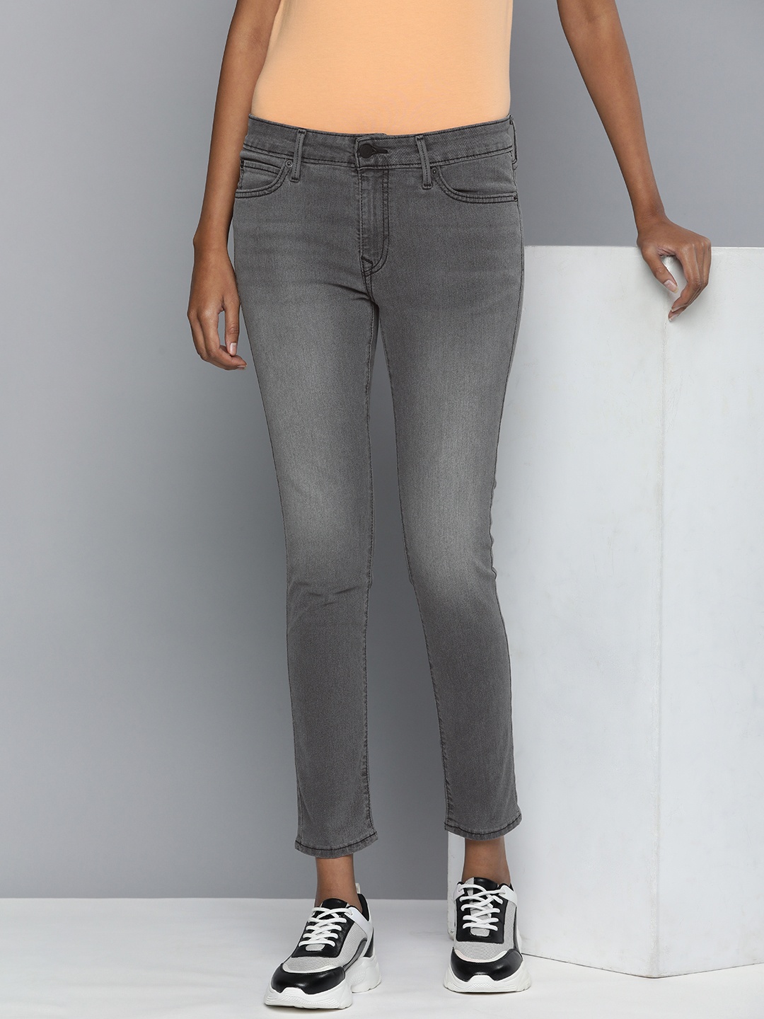 

Levis Women 711 Skinny Fit Heavy Fade Stretchable Mid-Rise Jeans, Grey