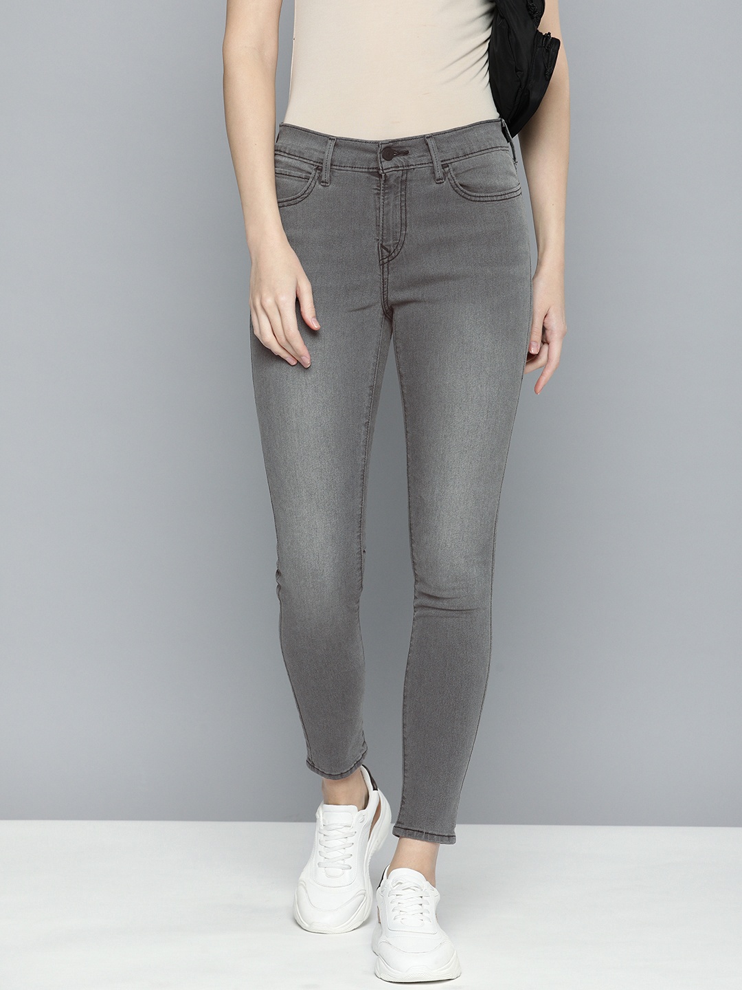 

Levis Women 710 Super Skinny Fit Light Fade Stretchable Mid-Rise Jeans, Grey