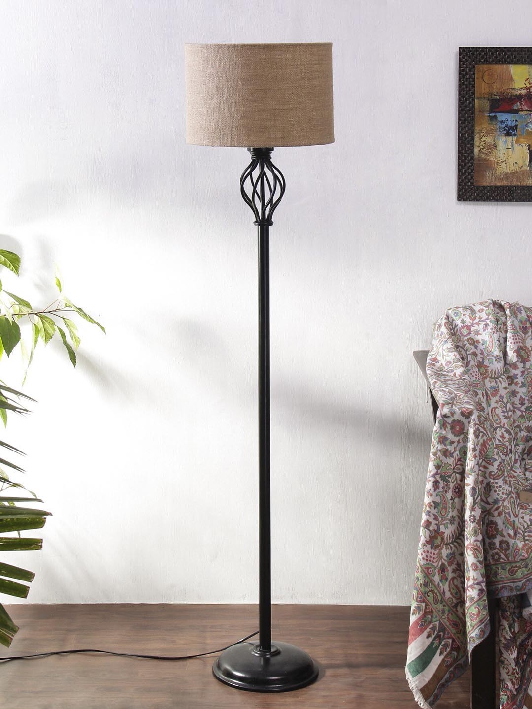 

Devansh Beige & Black Jute Drum Iron Basket Floor Lamp