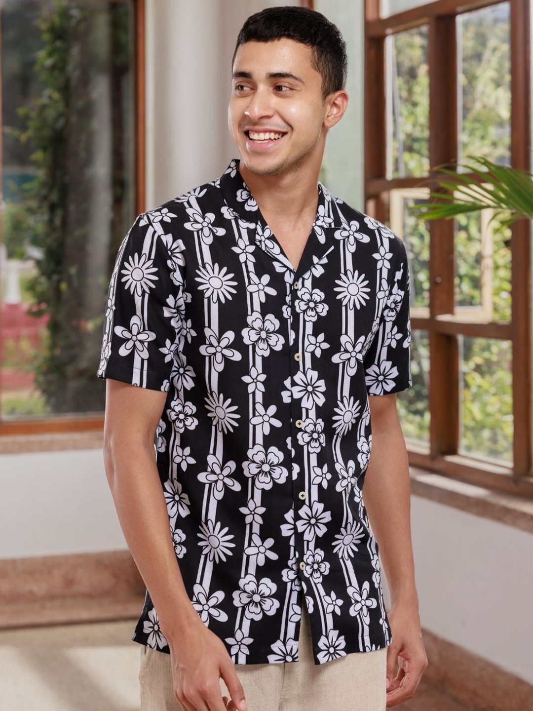 

Wellbi Comfort Fit Floral Printed Pure Premium Cotton Casual Shirt, Black